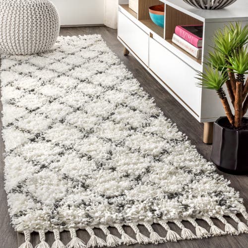 Jonathan Y Mercer Shag Plush Tassel Moroccan Geometric Area Rug In Ivory/gray