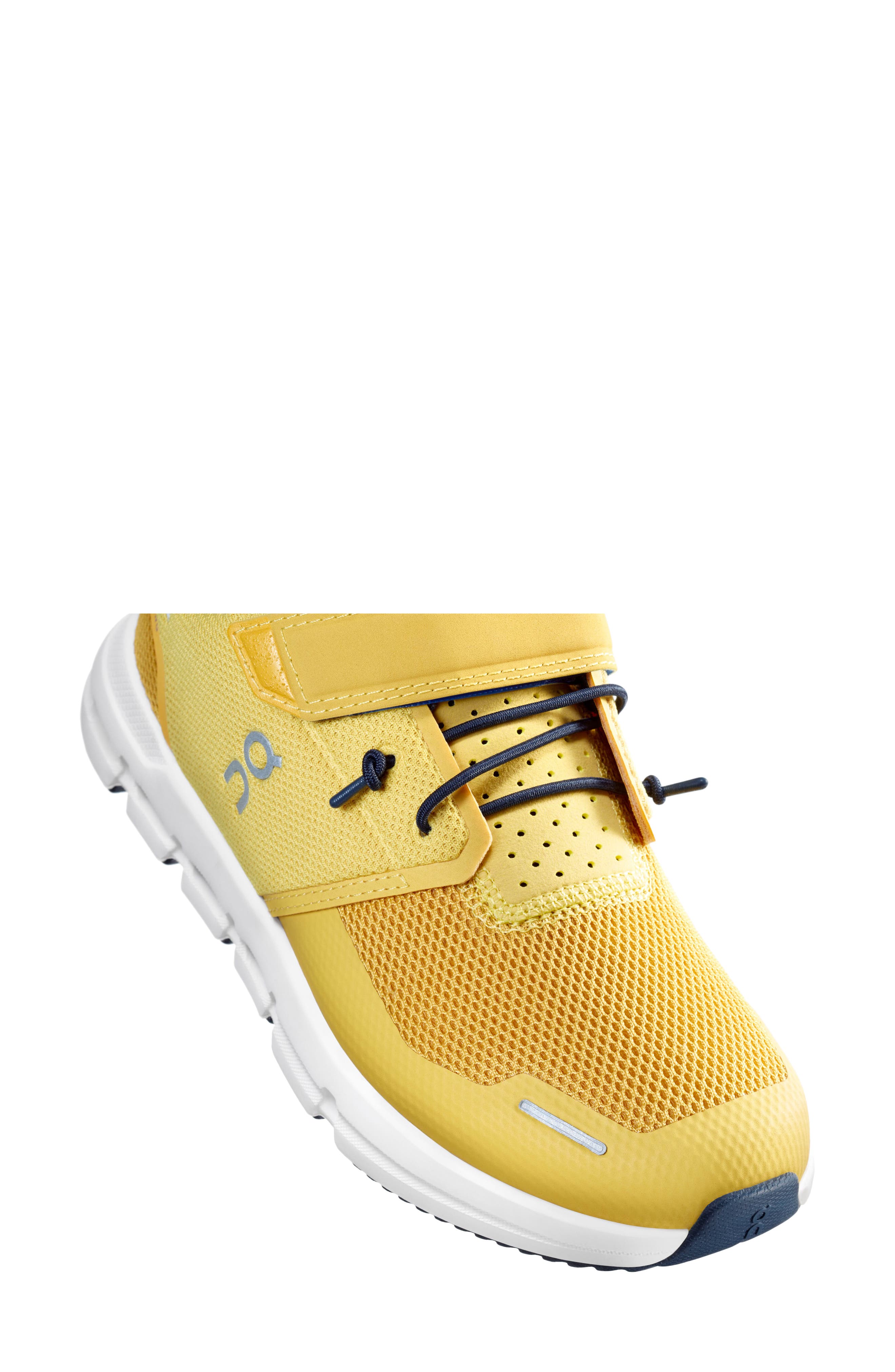 on Running Kids' Cloud Play - Mustard | White, Size: 3