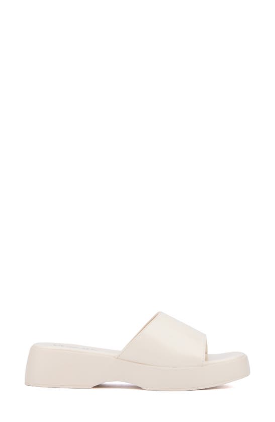 Olivia Miller Ambition Slide Sandal In Ivory