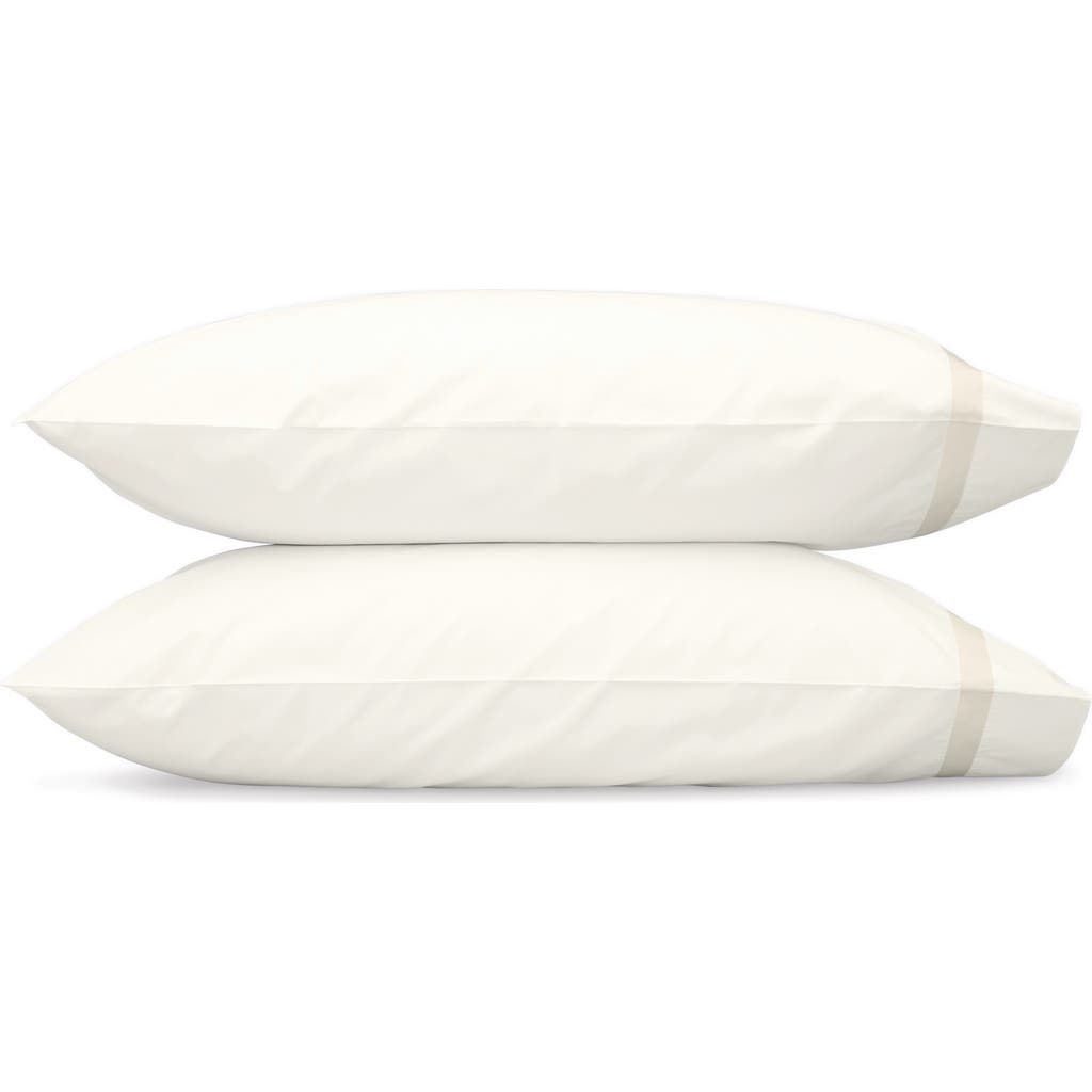 Matouk Lowell 600 Thread Count Set Of 2 Pillowcases In Ivory/ivory