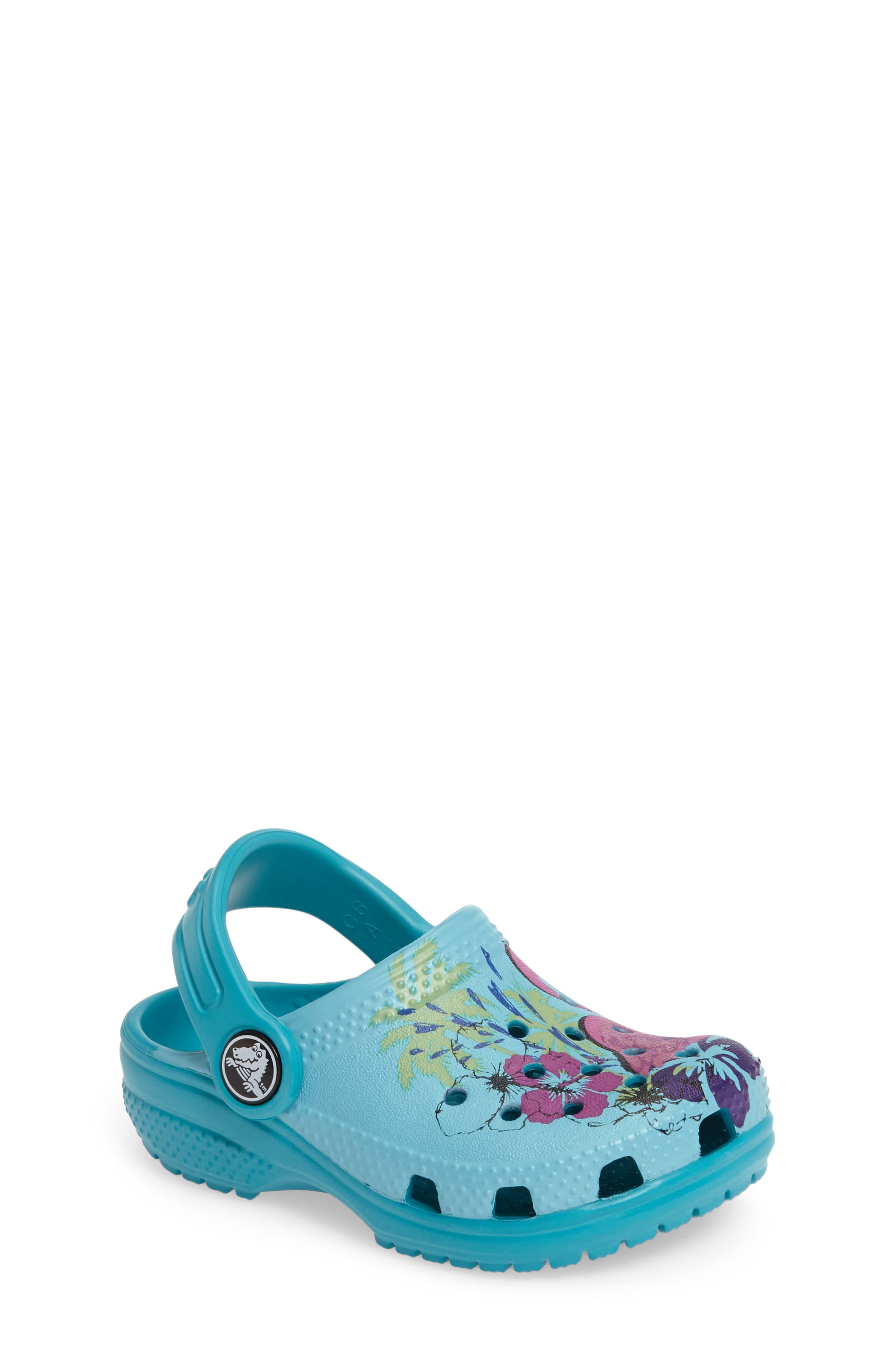 crocs classic graphic clog