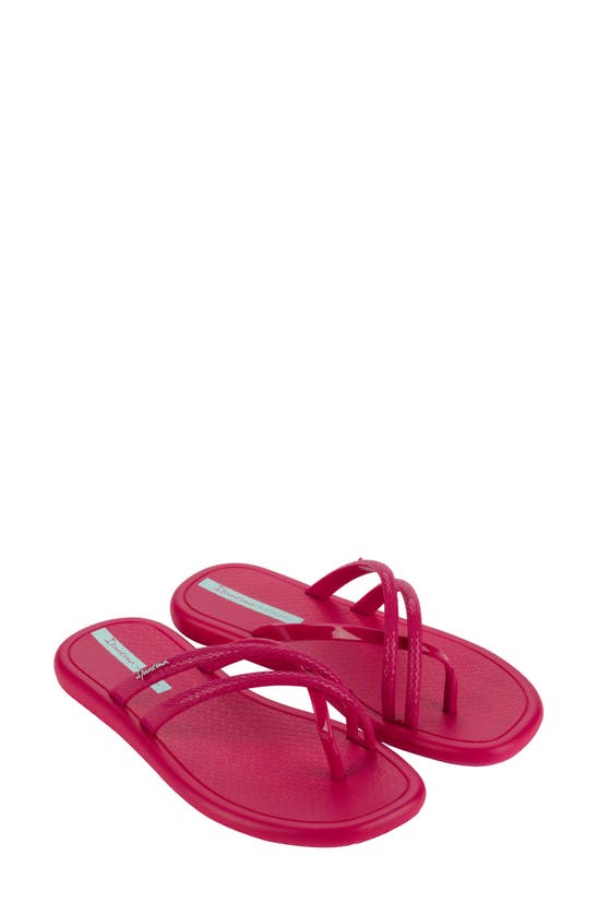 Shop Ipanema Meu Sol Rasteira Textured Toe Loop Sandal In Dark Pink