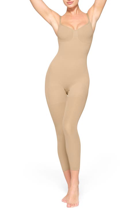 SKIMS, Intimates & Sleepwear, Skims Sculpting Bodysuit Mid Thigh W Open  Gusset Nwot 2x3x Sienna