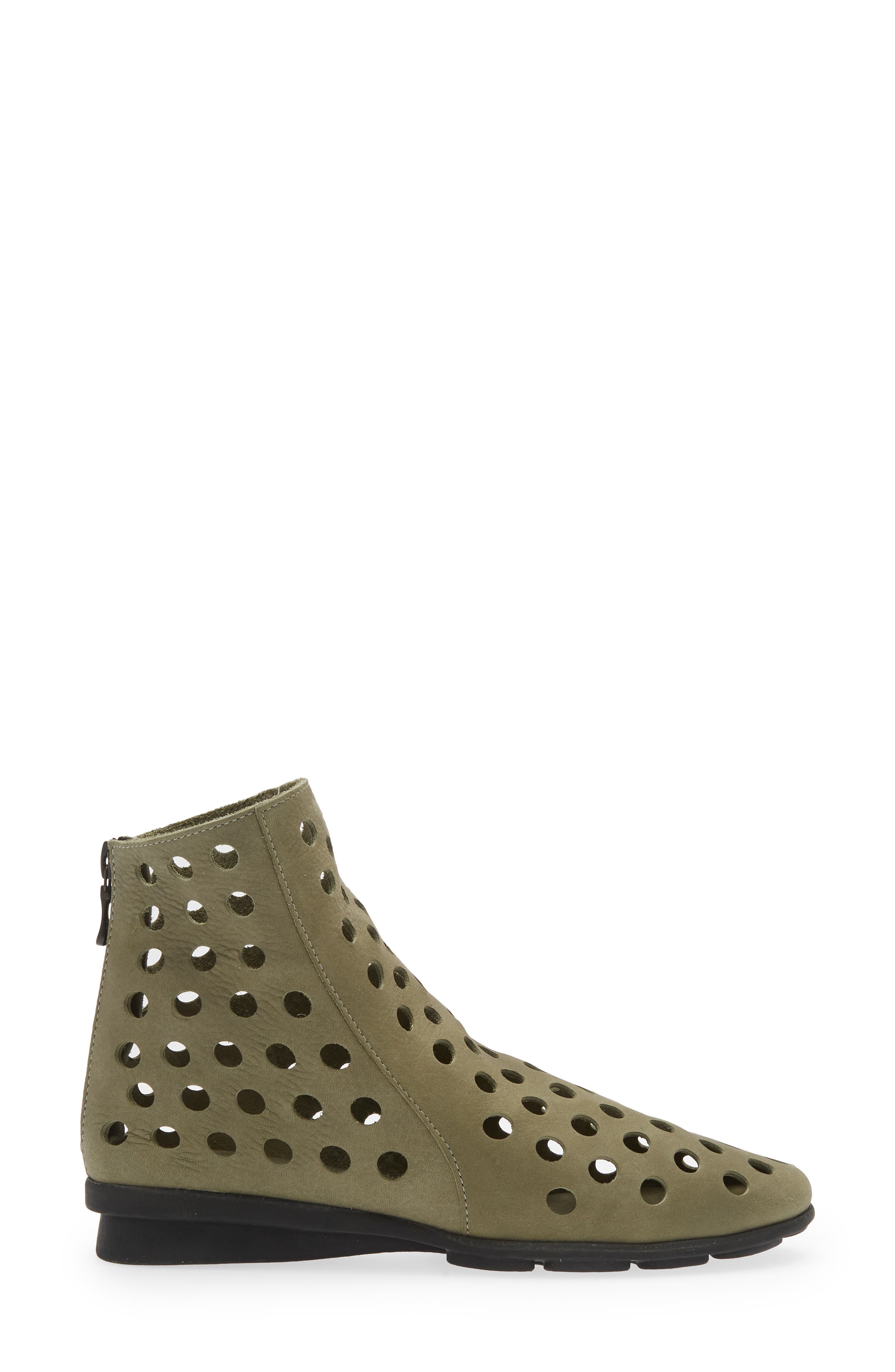 Arche Dato Perforated Bootie in Uranio Noir Smart Closet