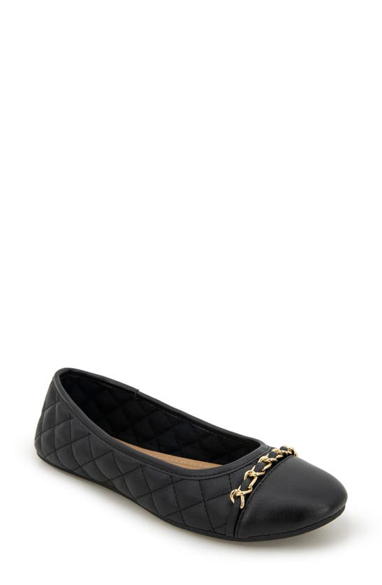 Unionbay Diana Chain Quilted Flat In Black