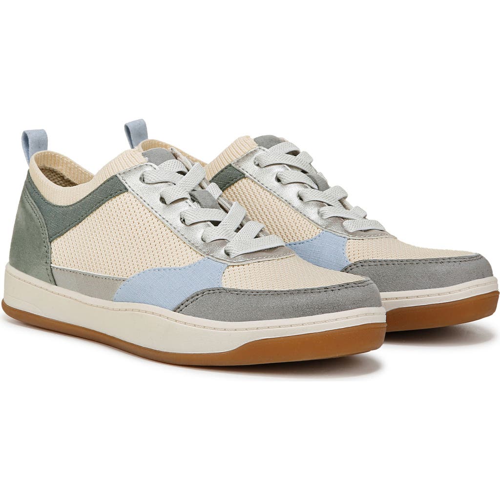 Bzees Lifestride Dynamic Sneaker In Green