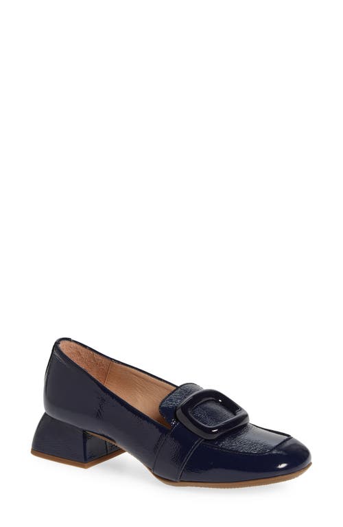 Elein Buckle Loafer in Lack Baltic