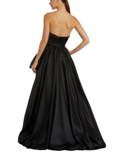 Mac Duggal Strapless Ruched Gown In Black