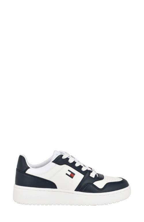 Tommy Hilfiger Twigye Sneaker In White/navy
