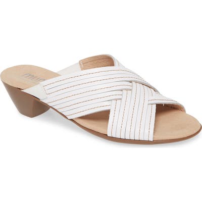 Munro Kelsey Sandal, White