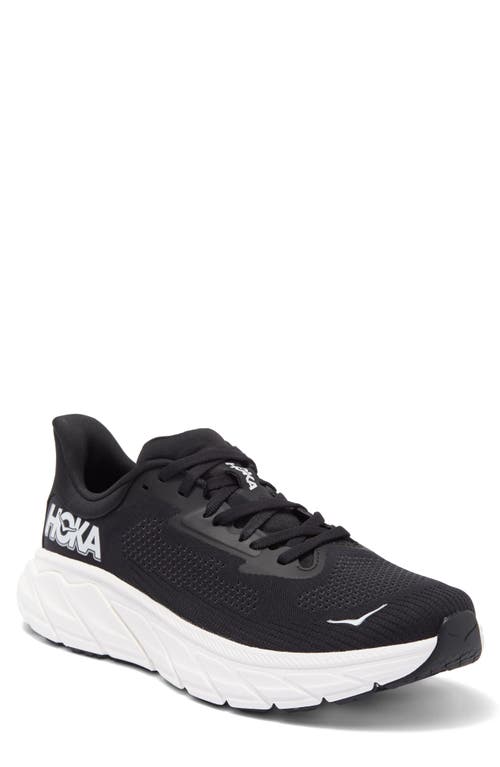 Hoka Arahi 7 Running Shoe In Black/white