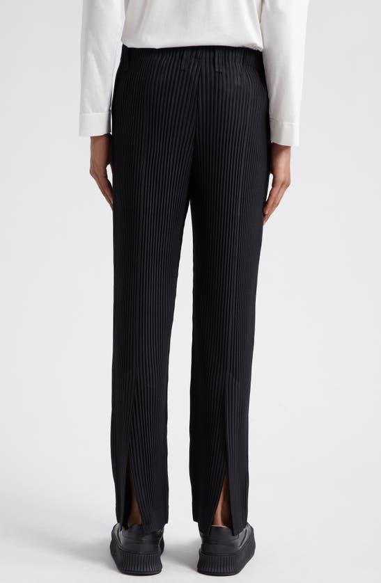 Issey Miyake Pleated Design Pants With Straight Tapered Leg Silhouette In Black