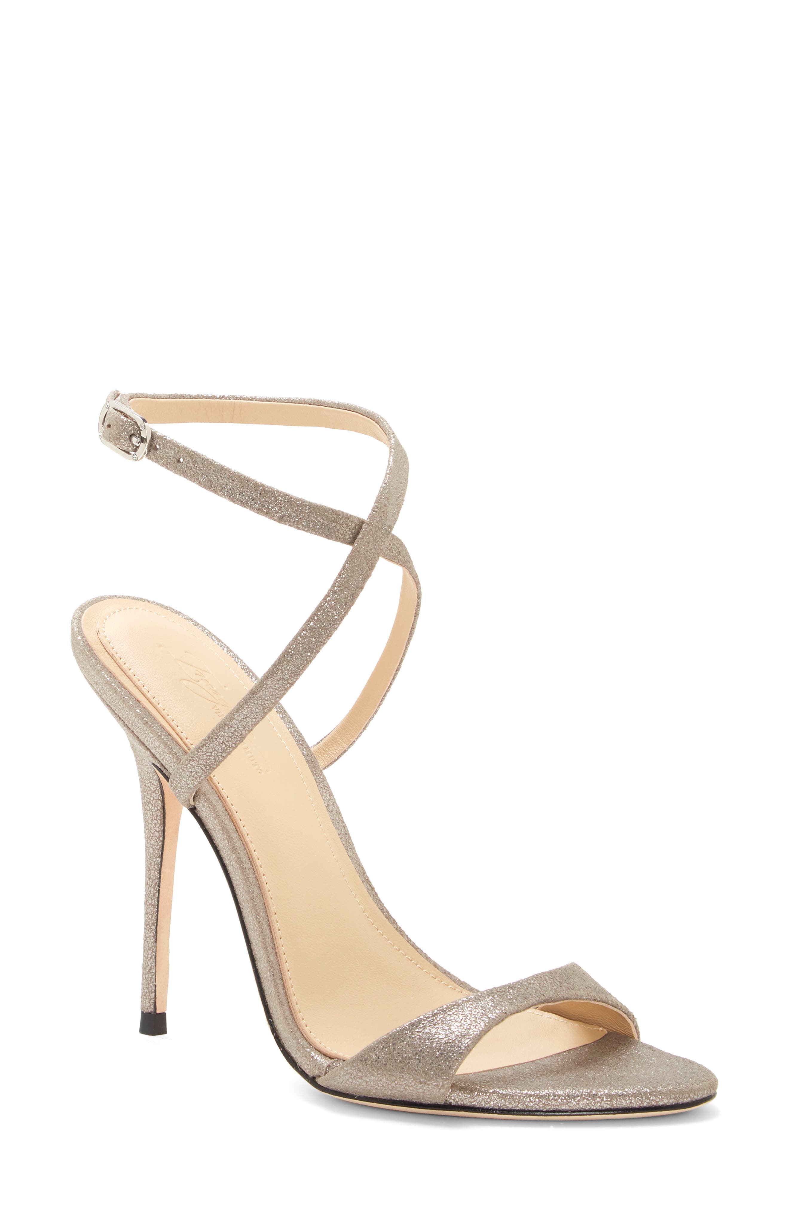 vince camuto rora