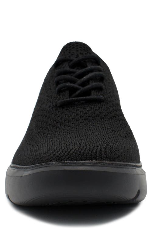 Delo Go Green Mesh Sneaker In Black/black