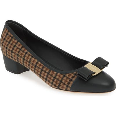 Salvatore Ferragamo Vara Bow Houndstooth Pump - Brown