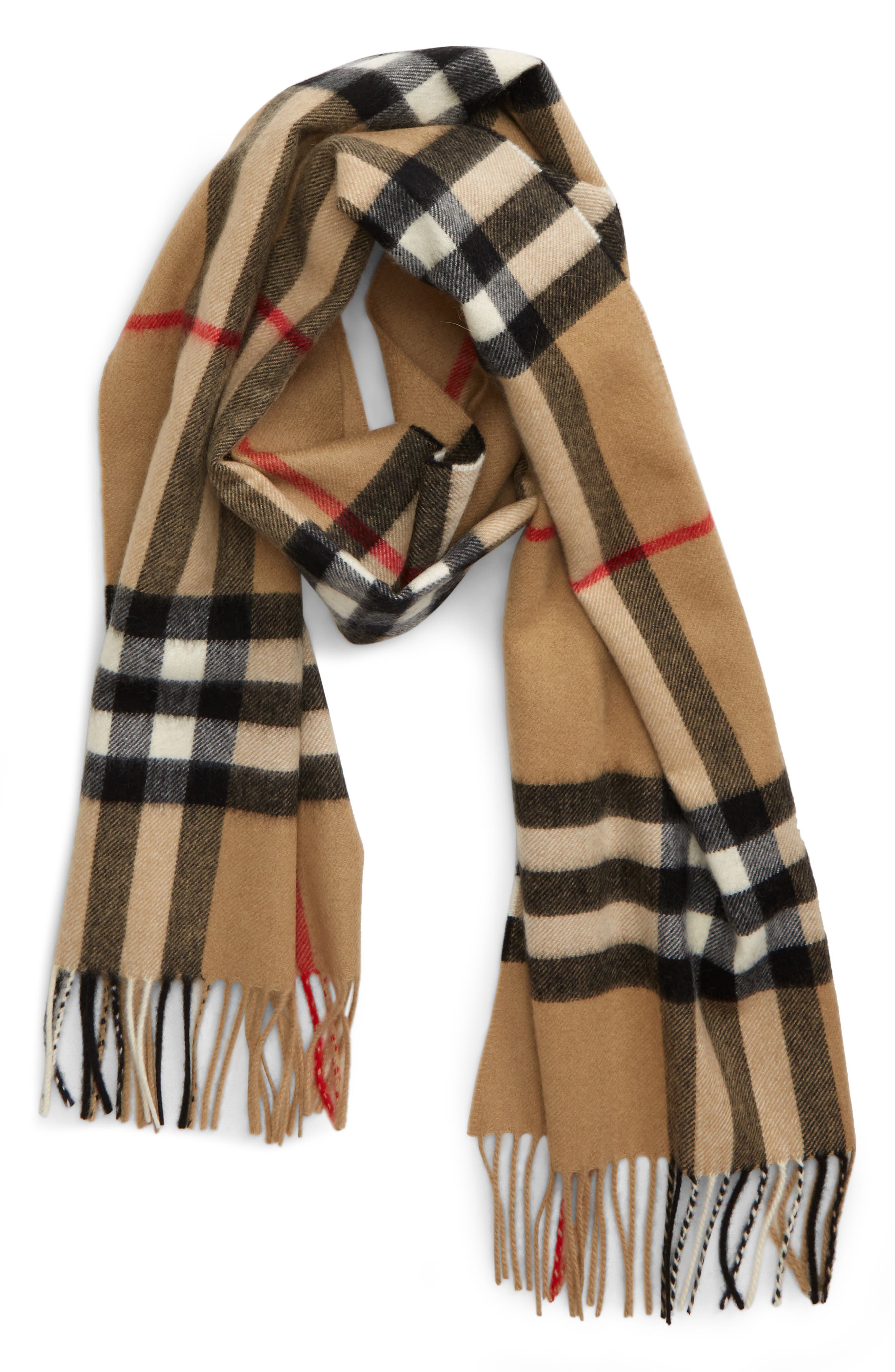 Burberry Giant Icon Check Cashmere 