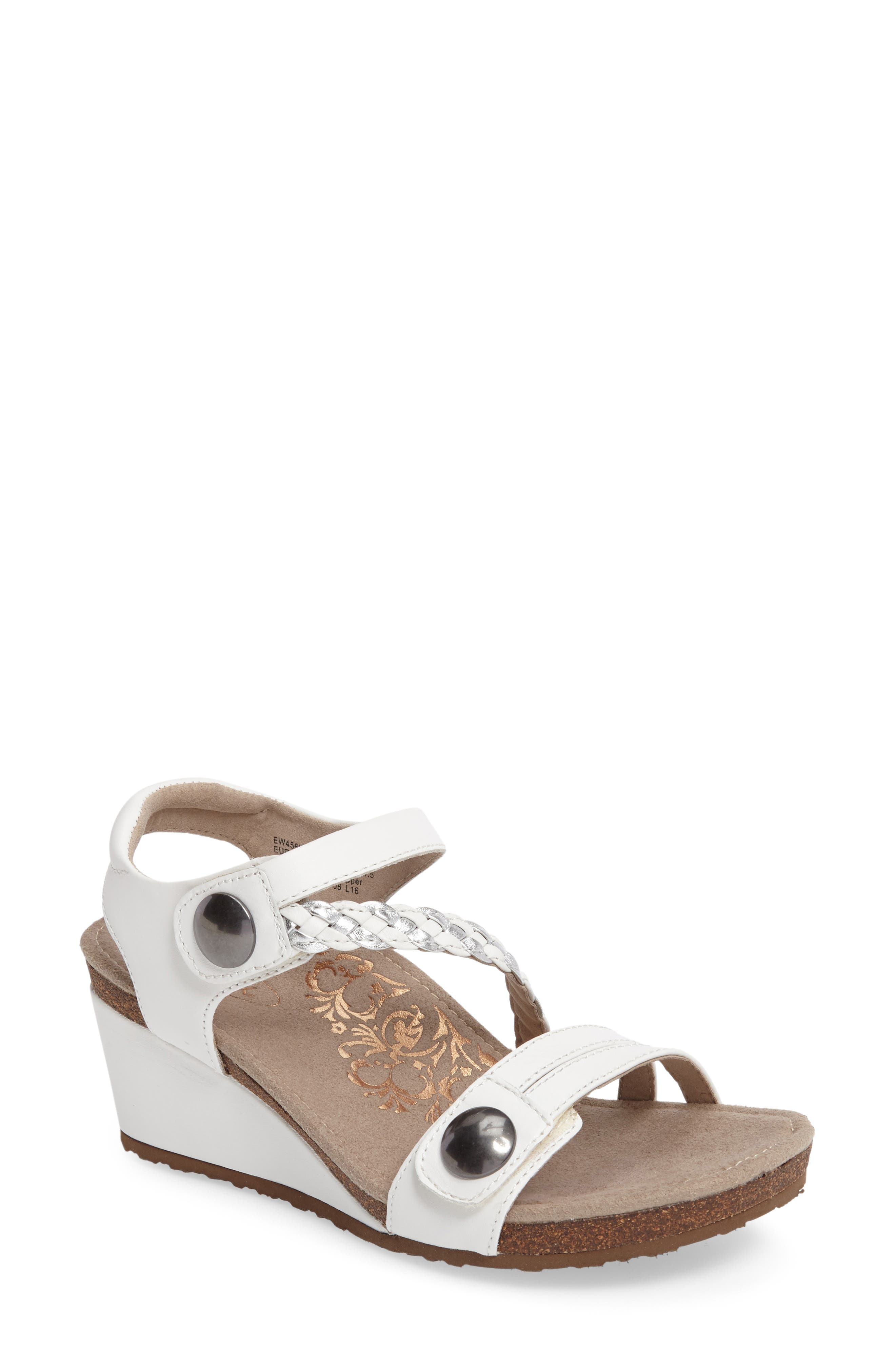naya wedge sandal