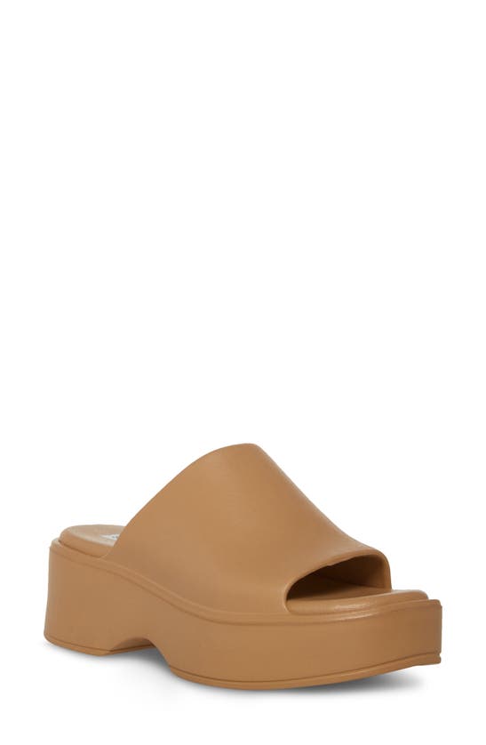 Steve Madden Slinky Platform Slide Sandal In Tan