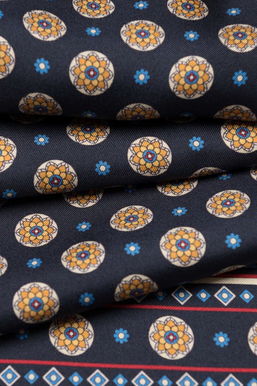 Elizabetta Palatino In Navy And Yellow