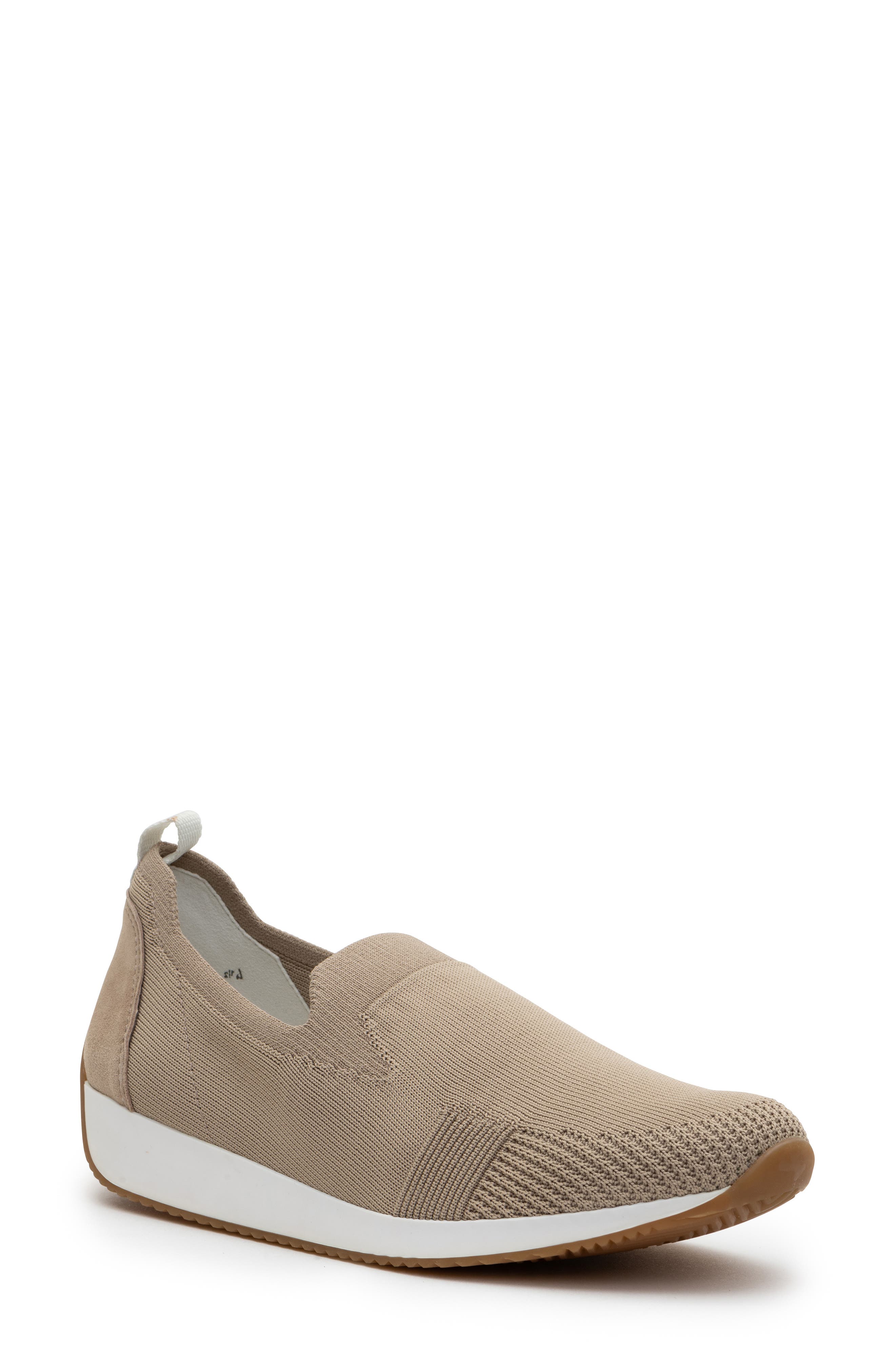 grasey 4g logo stud sneaker