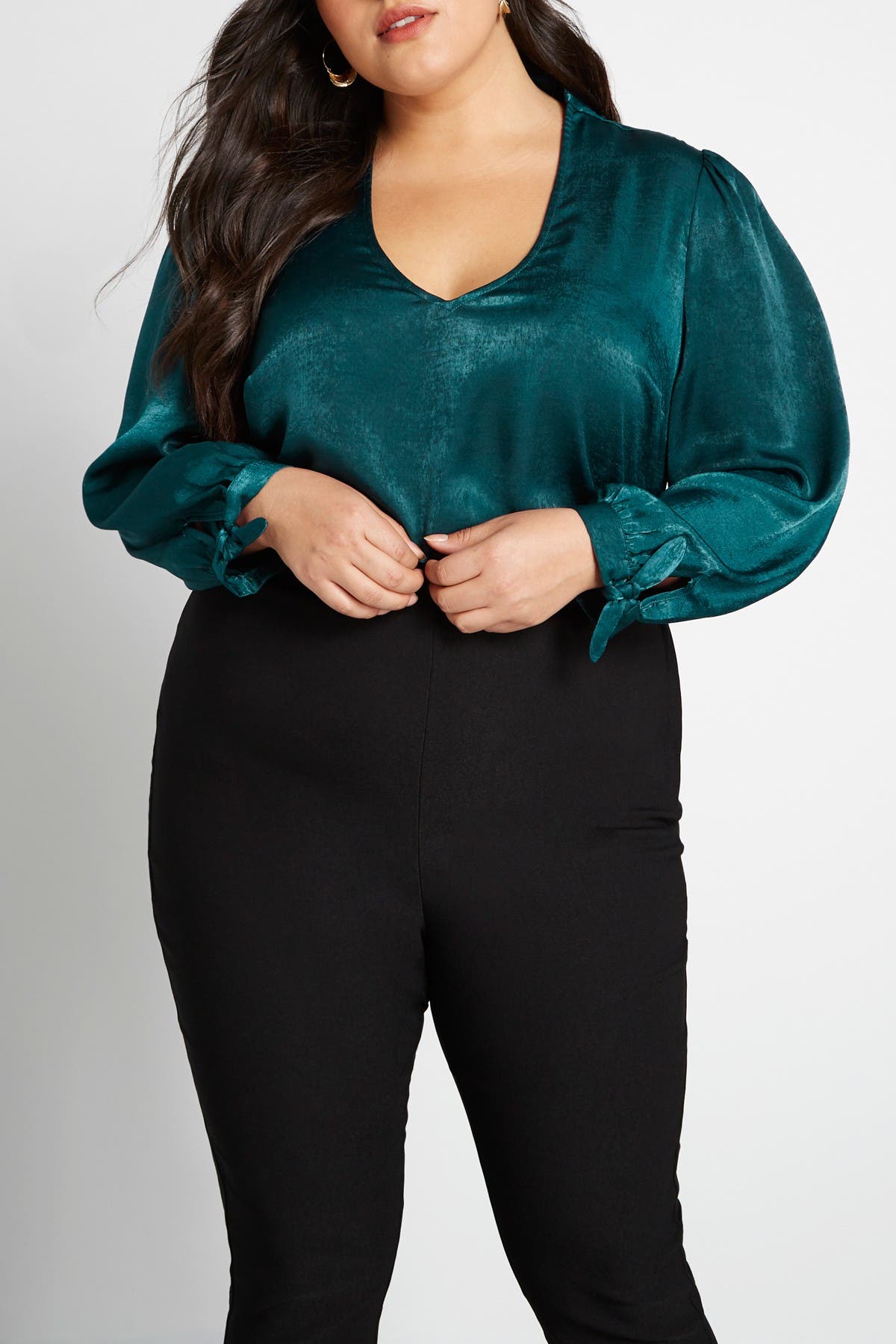 Ideal Discovery Long Sleeve Blouse 