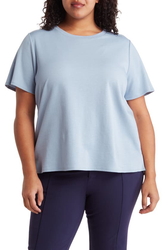 Vince Camuto Crewneck T-shirt In Blue Willow