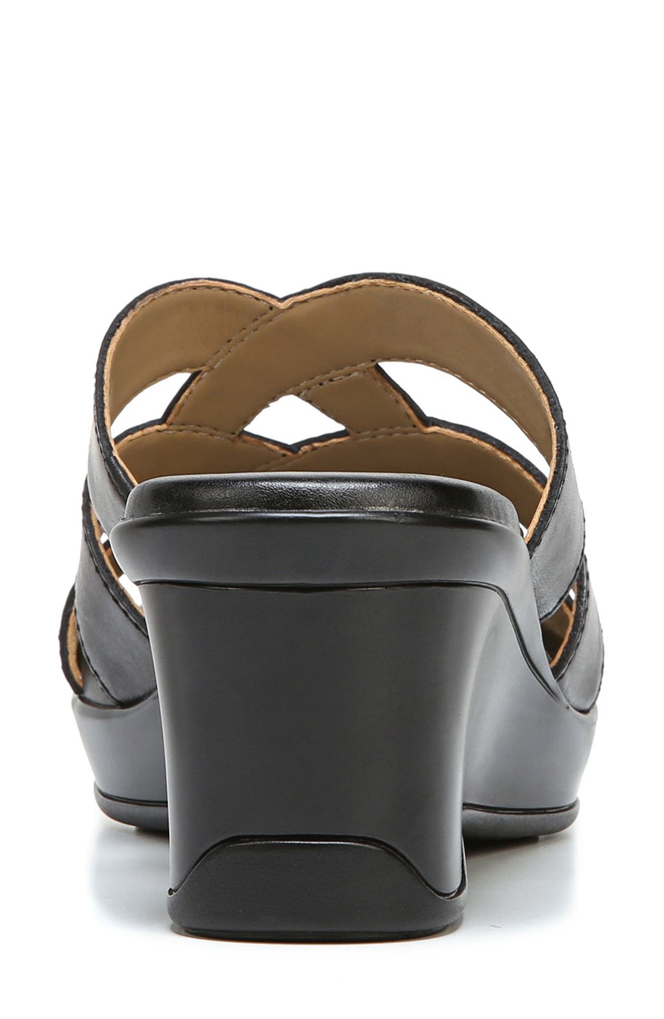 naturalizer violet wedge