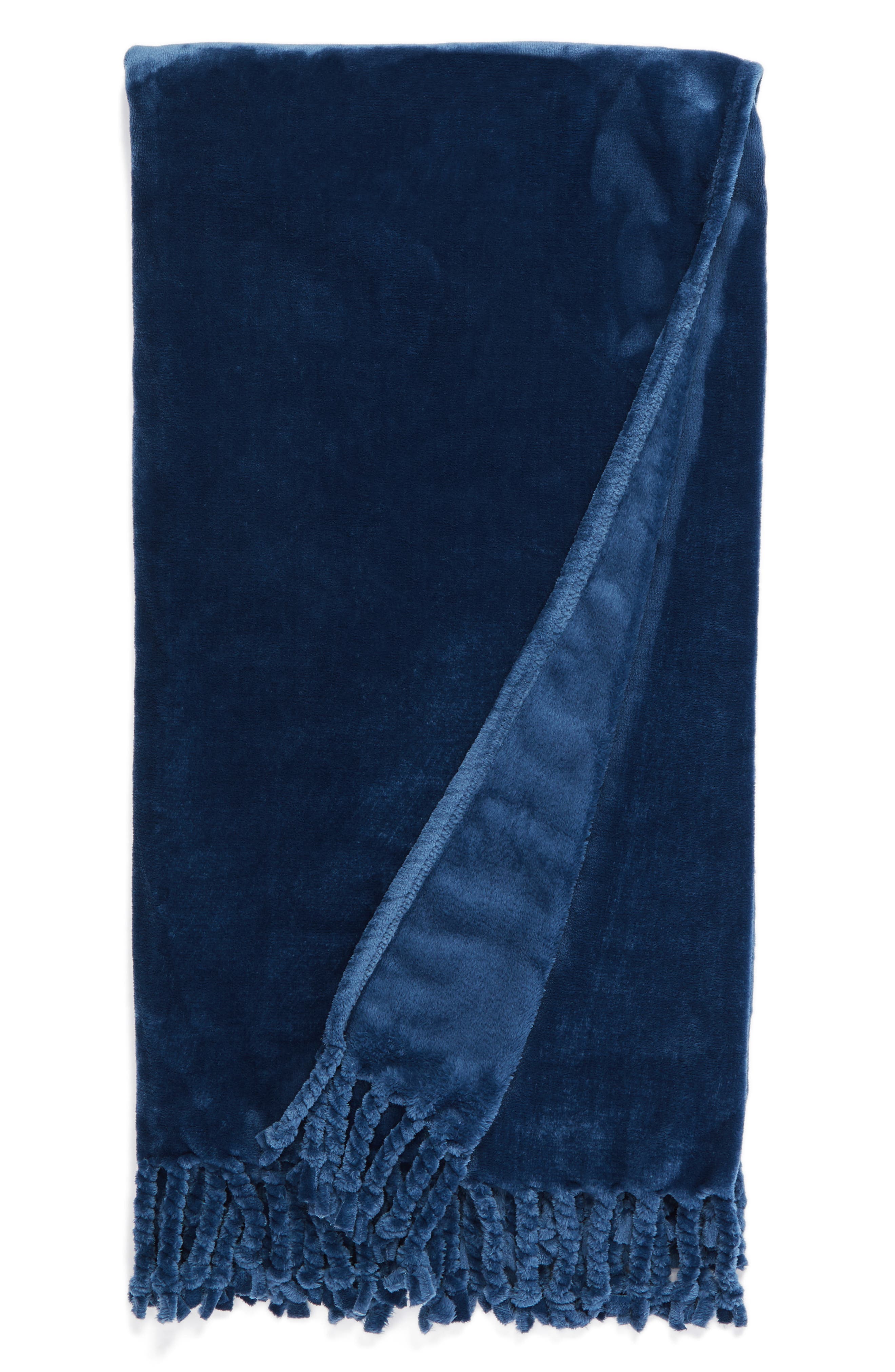 NORDSTROM AT HOME,
                            Kennebunk Bliss Plush Throw,
                            Main thumbnail 499, color,
                            442