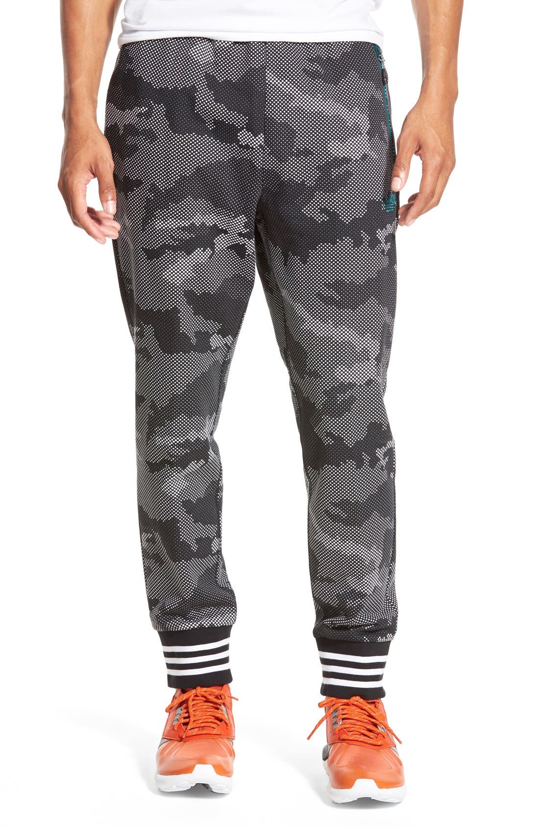 adidas Originals Print Tech Jogger Sweatpants Nordstrom