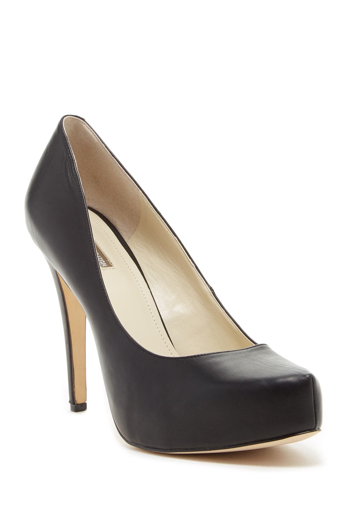 bcbg parade pump