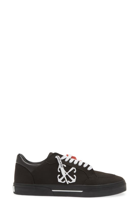 Shop Off-white New Vulcanized Low Top Sneaker In Black White