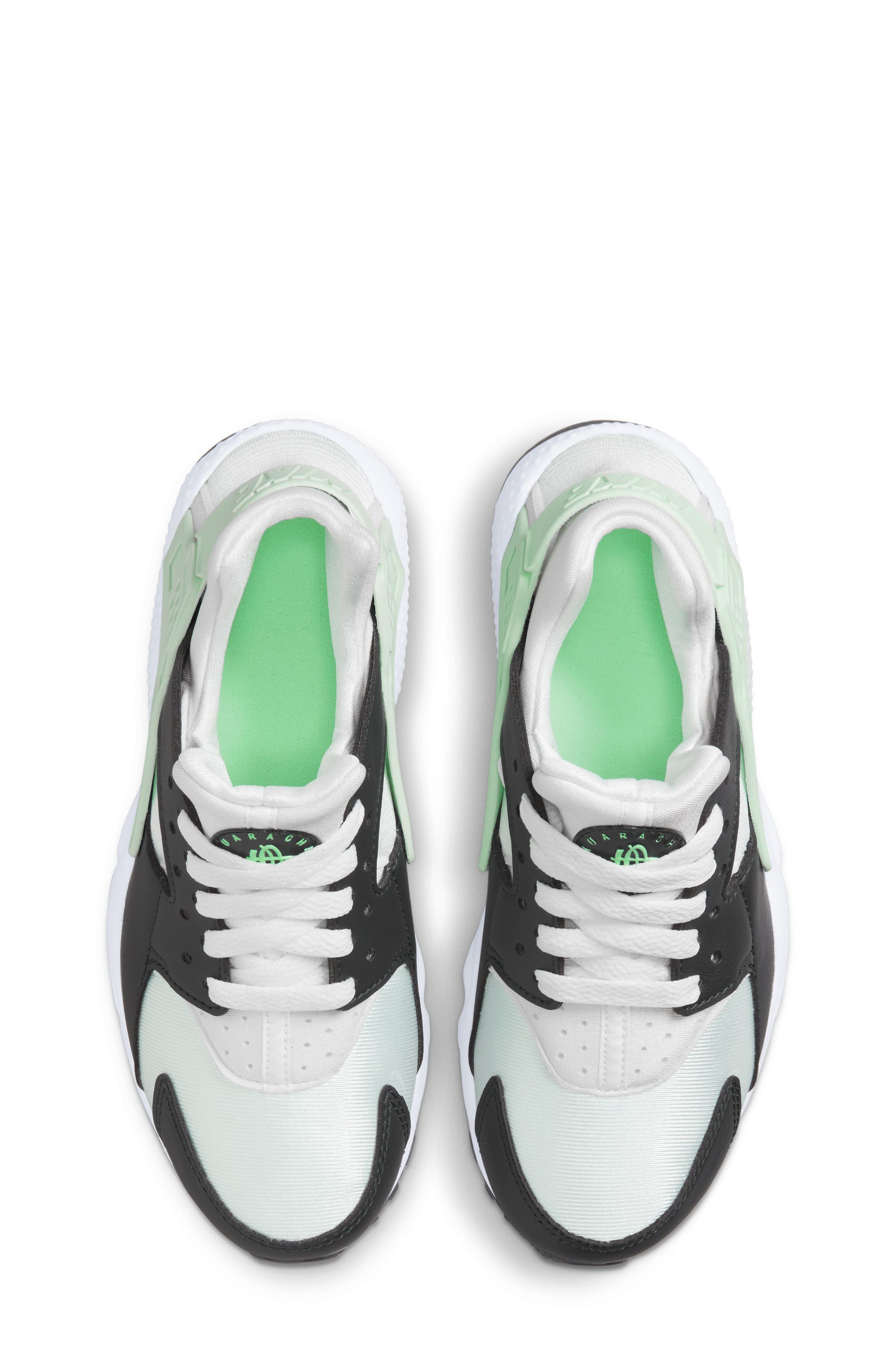 different color huaraches