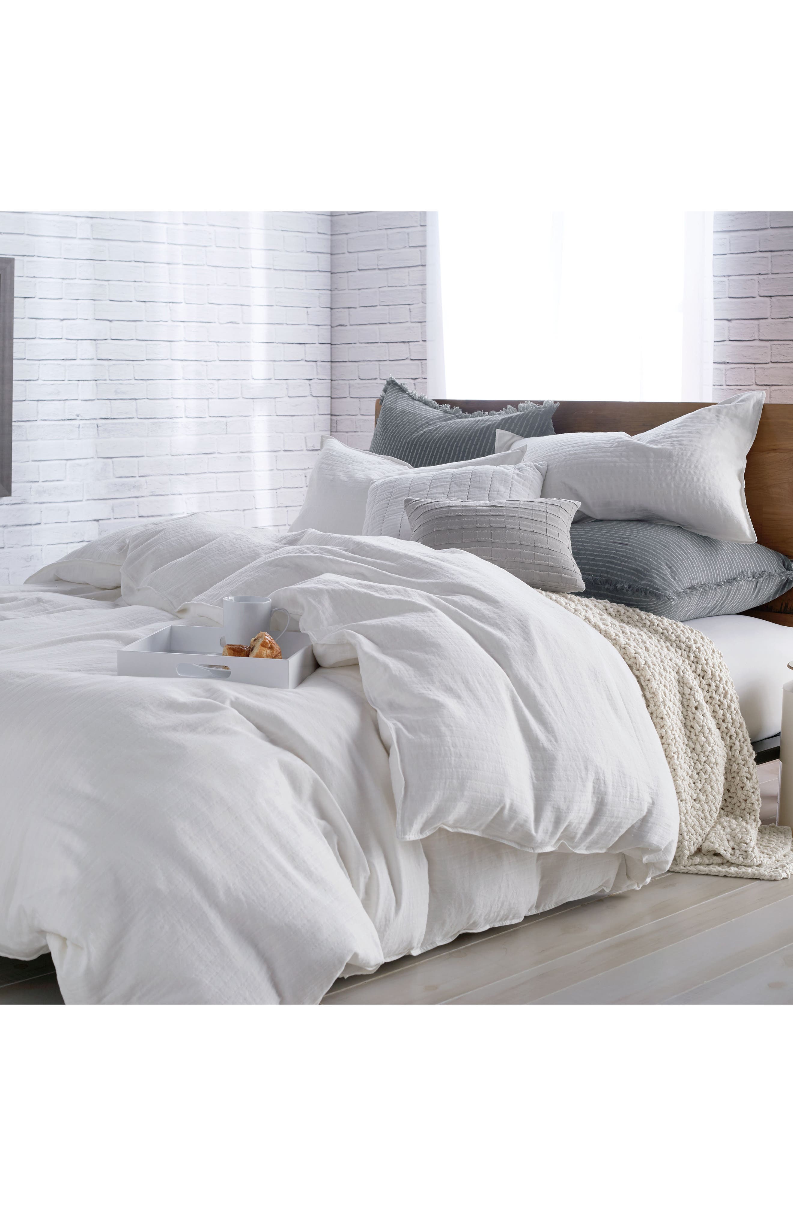 DKNY PURE Comfy White Duvet Cover at Nordstrom, Size King