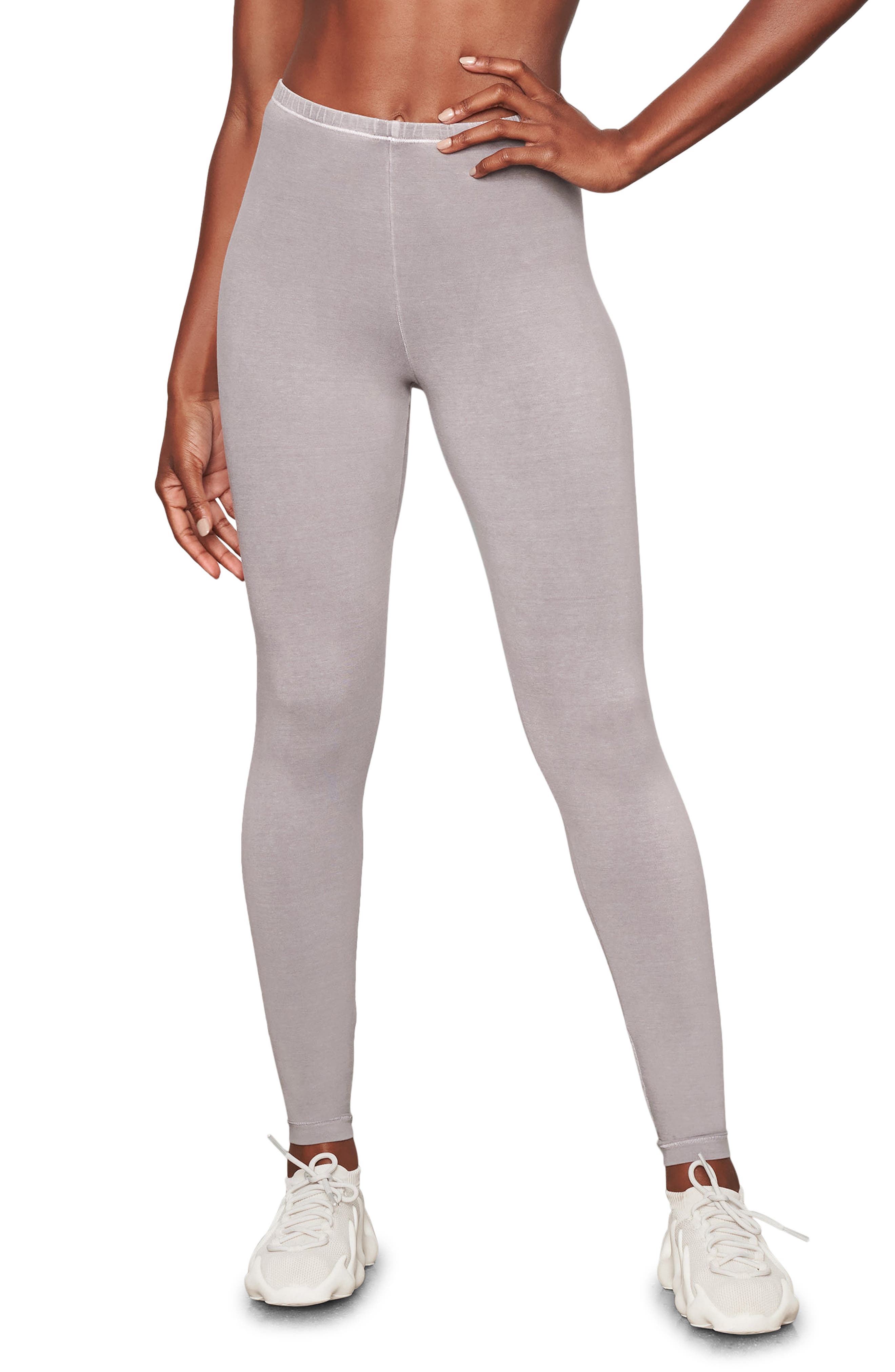 skims outdoor leggings