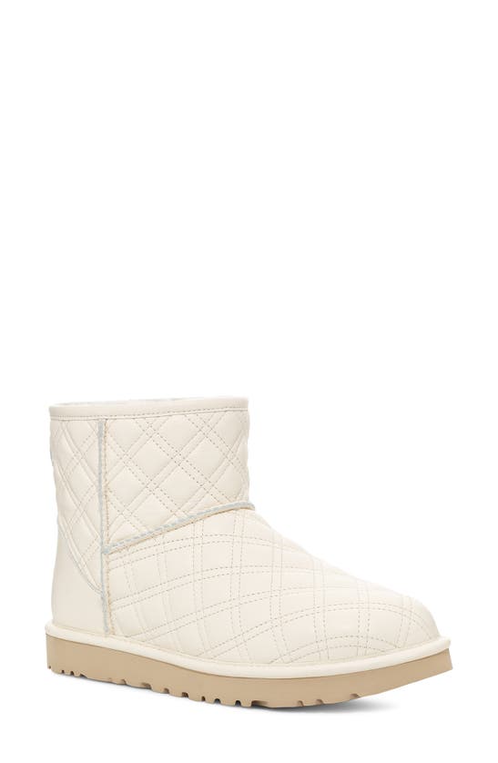UGG CLASSIC MINI II QUILTED GENUINE SHEARLING LINED BOOTIE