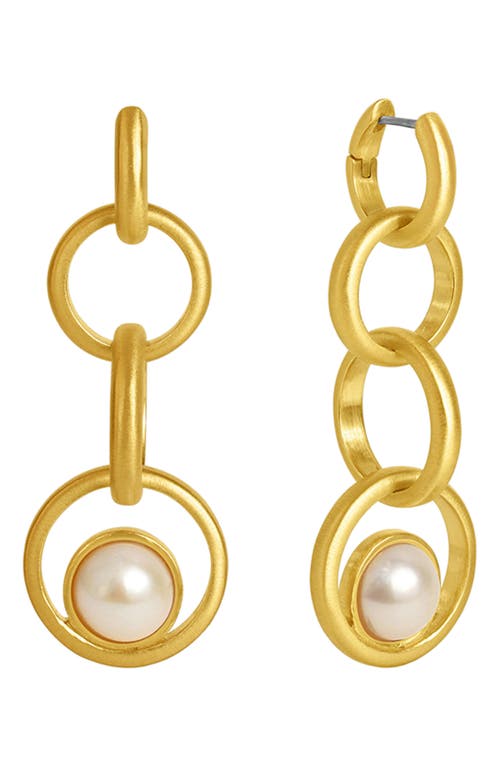 Chain Drop Earrings in Pearl/Gold