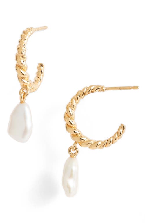 Anna Beck Keshi Pearl Twisted Hoop Earrings in Gold/White