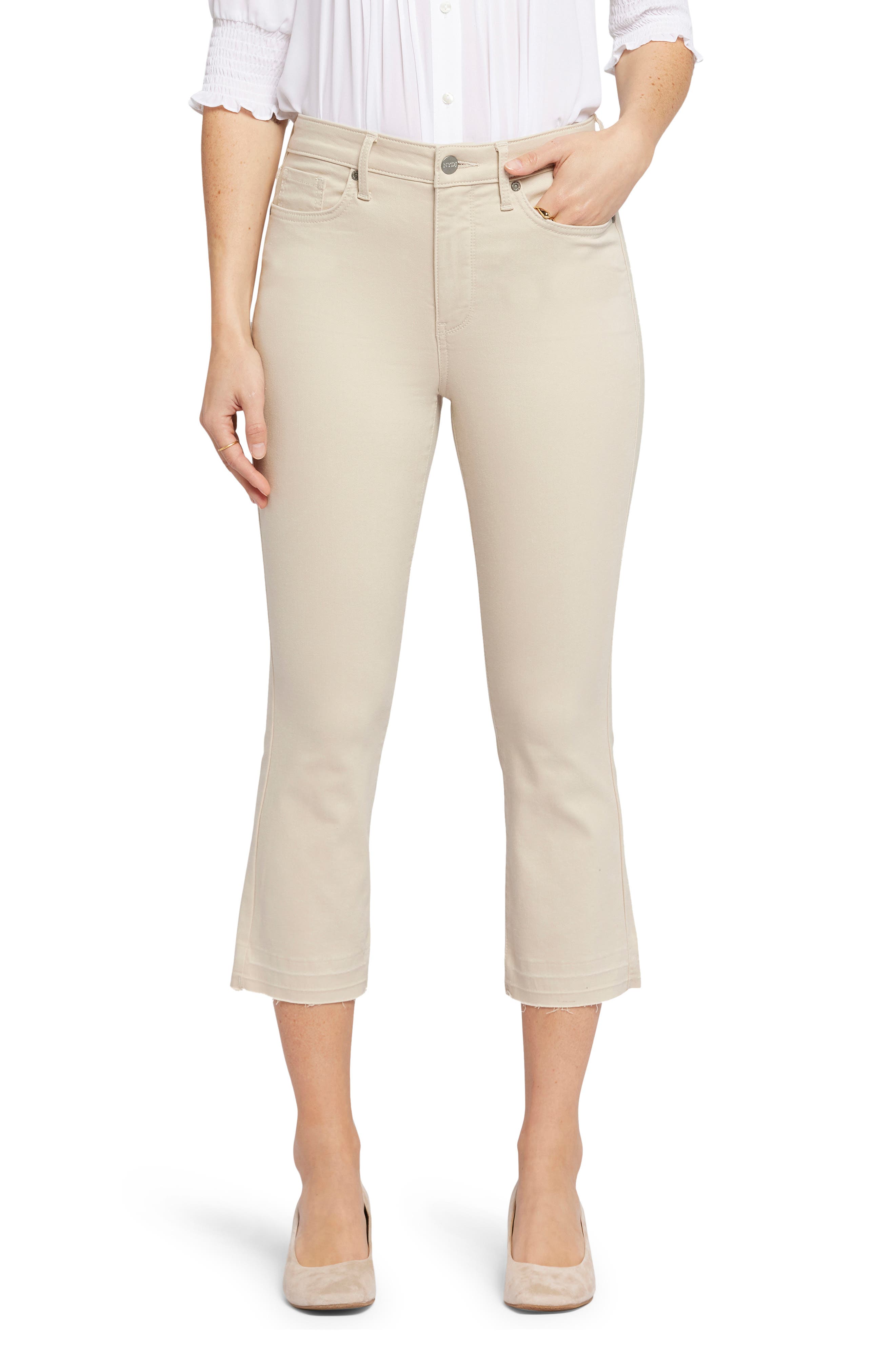 Beige capri pants outlet