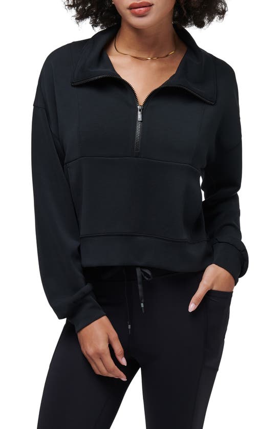 Shop Travismathew Skyloft Half Zip Top In Black