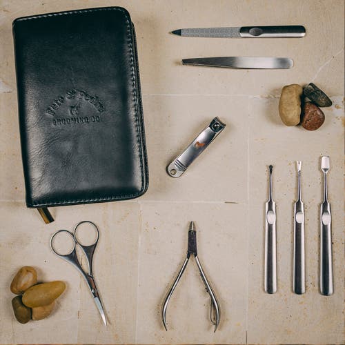 Shop Pete & Pedro 8-piece Manicure Set