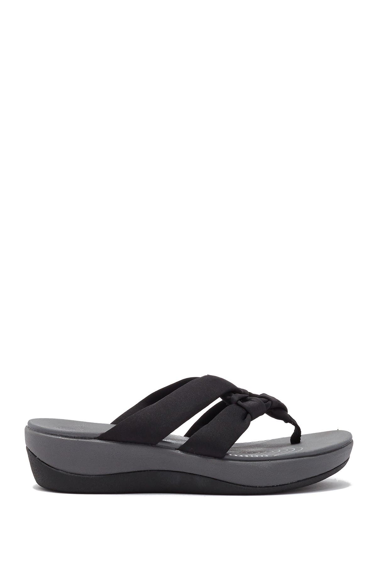clarks arla jane flip flops
