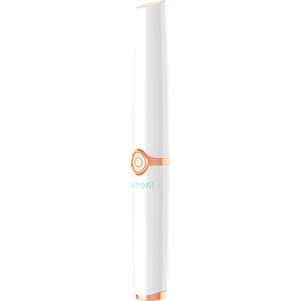 Riki Loves Riki Eyelash Curler In Pink