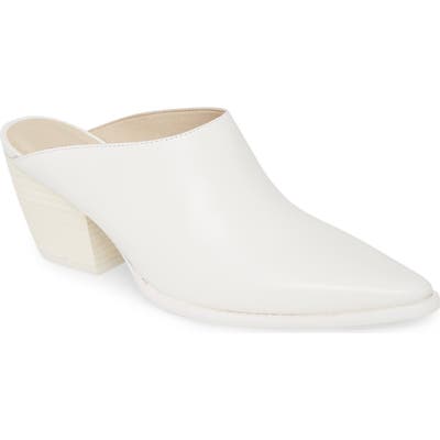 Matisse Cammy Pointy Toe Mule- White