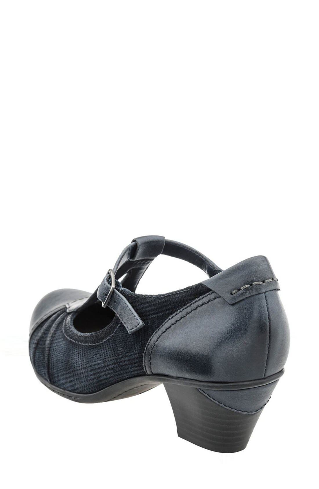 earth wanderlust t strap