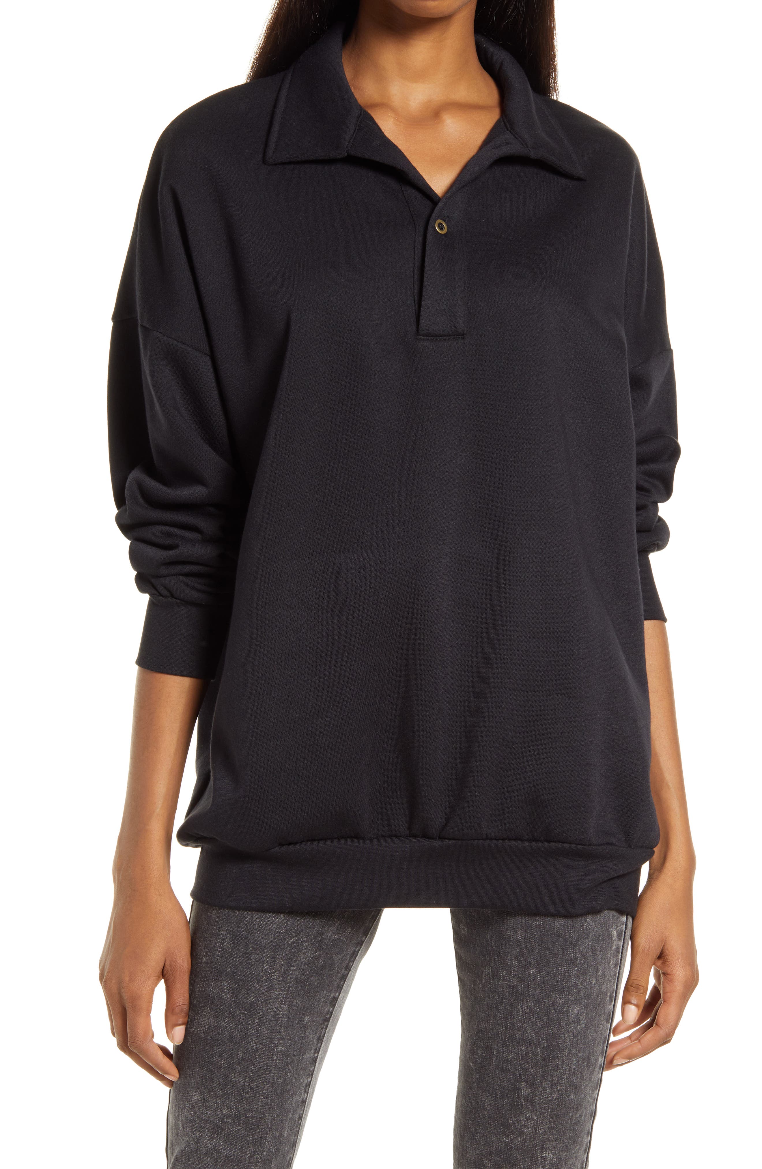 oversized black sweatshirt
