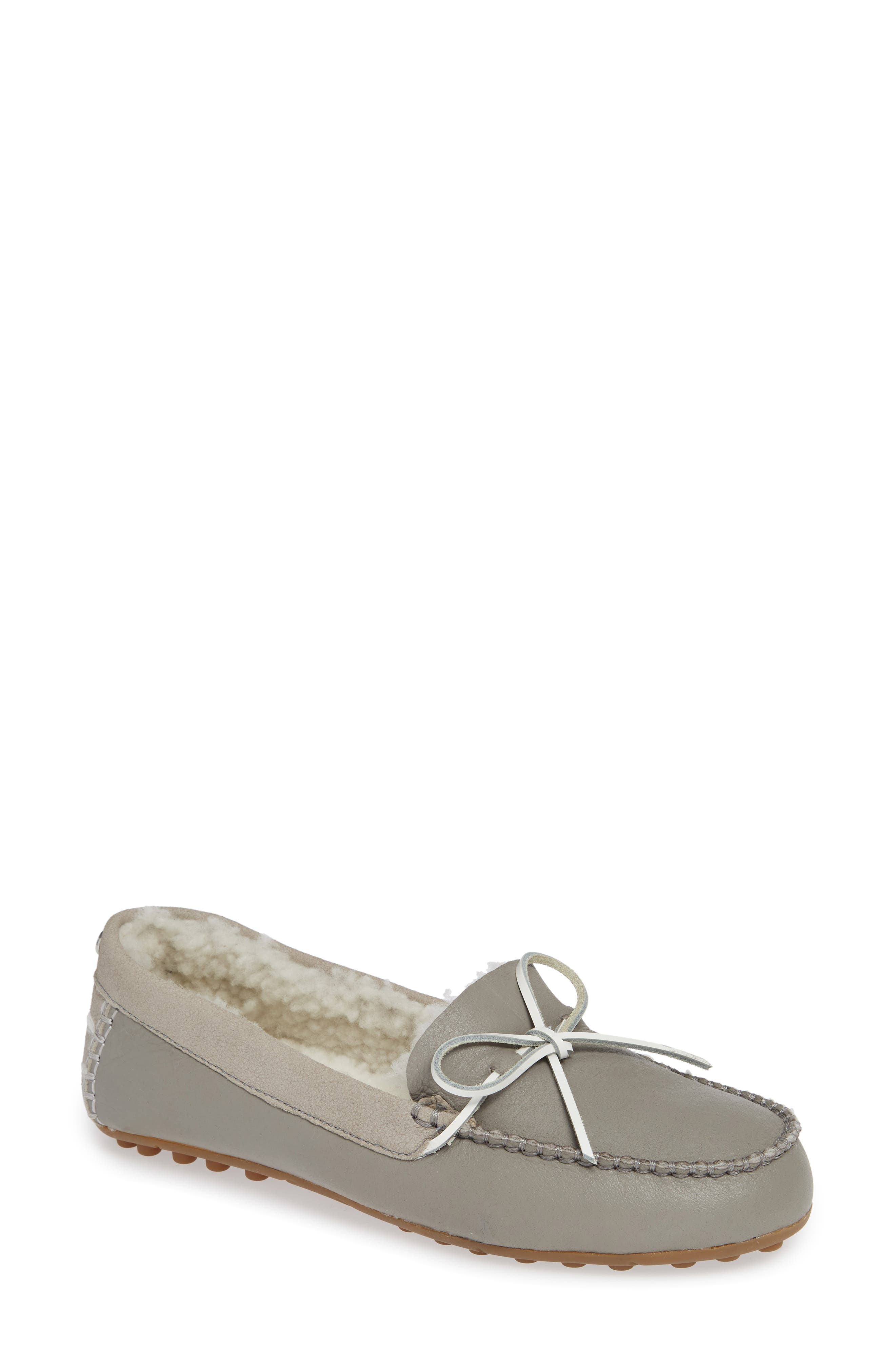 ugg deluxe loafer