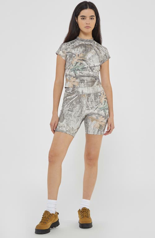 Guess X Realtree Go Stretch Crop Graphic T-shirt In Go Realtree Washed Edge