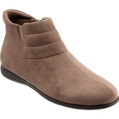 Trotters Dory Bootie, Beige