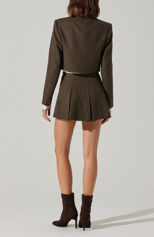 Astr The Label Siarah Houndstooth Crop Jacket In Mocha Plaid