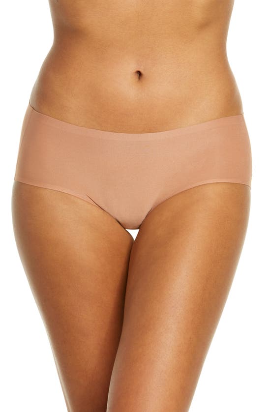 Chantelle Lingerie Soft Stretch Seamless Hipster Panties In Mocha Mousse-pc